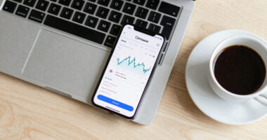Morning Minute: Coinbase Misses Earnings on Surprise Loss