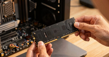 Apple Wants Blacklisted Chinese RAM — And That Tells You How Bad The Squeeze Got
